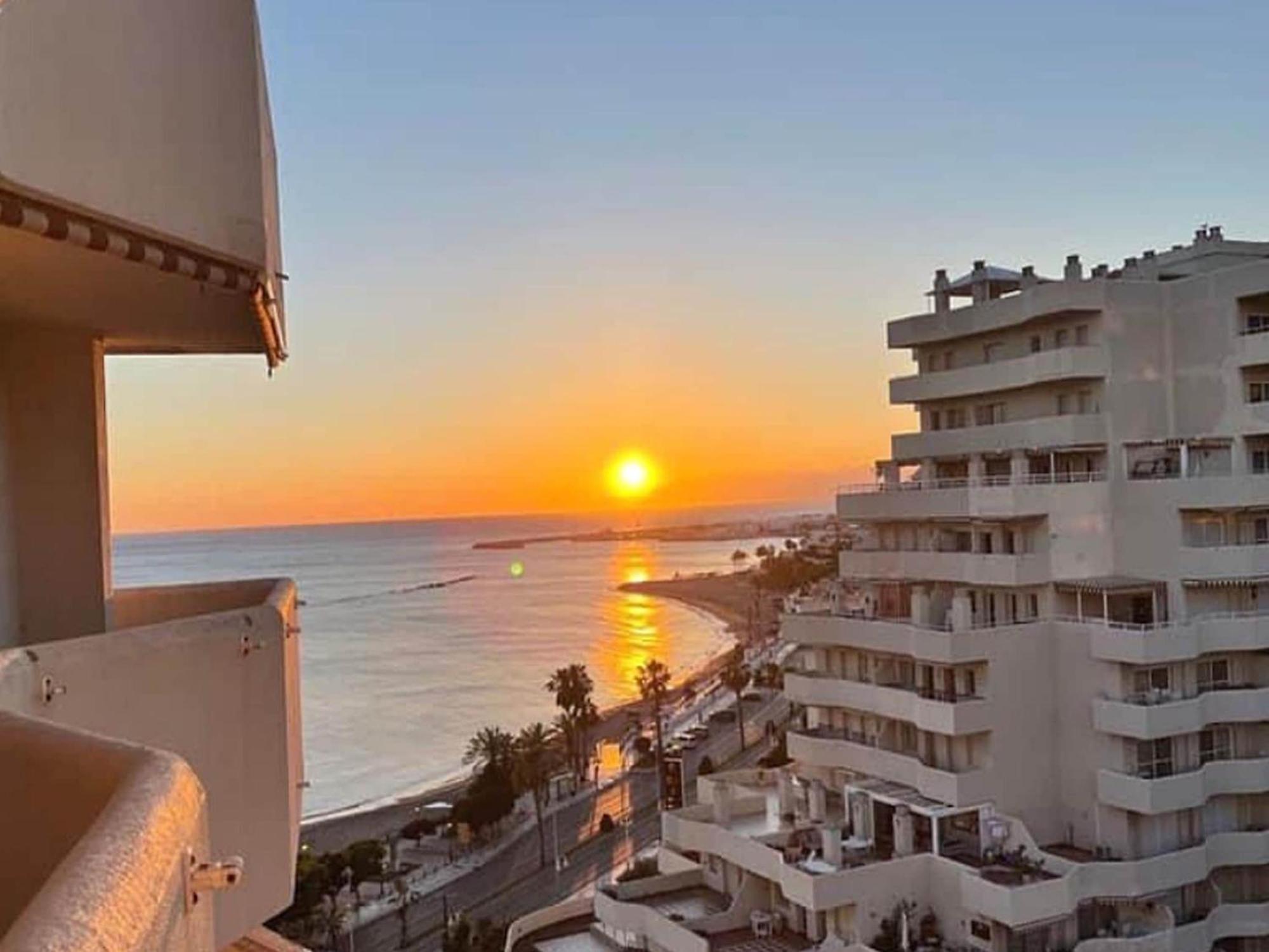 Belvilla By Oyo Estudio Benal Beach Malaga Luaran gambar