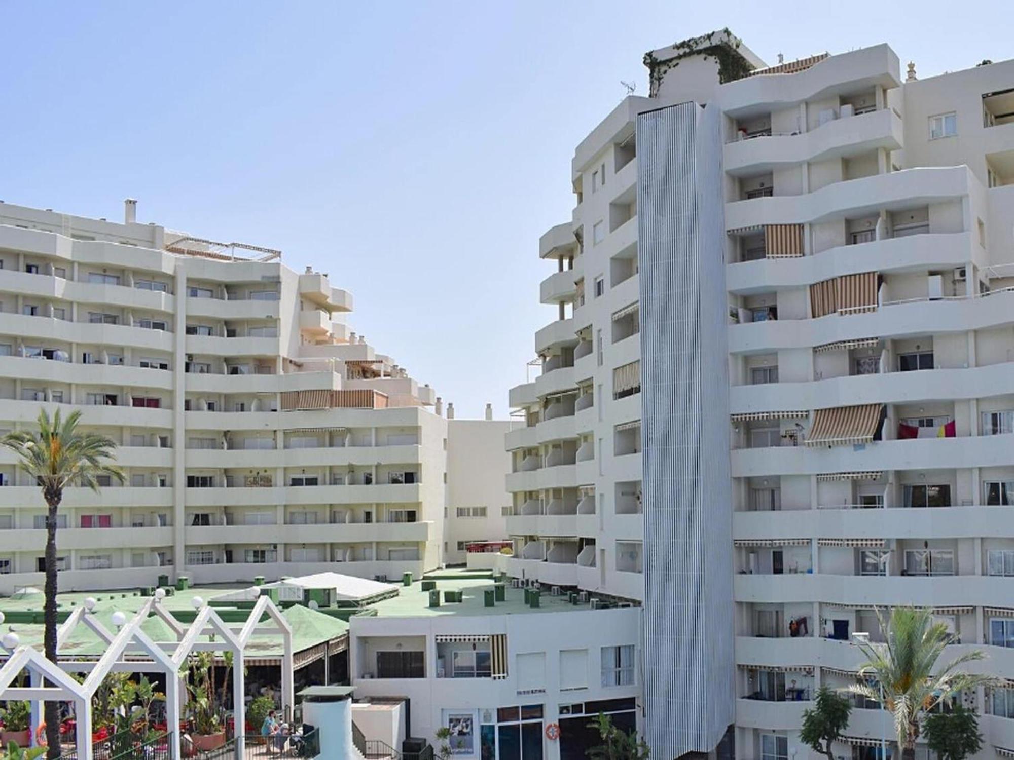 Belvilla By Oyo Estudio Benal Beach Malaga Luaran gambar